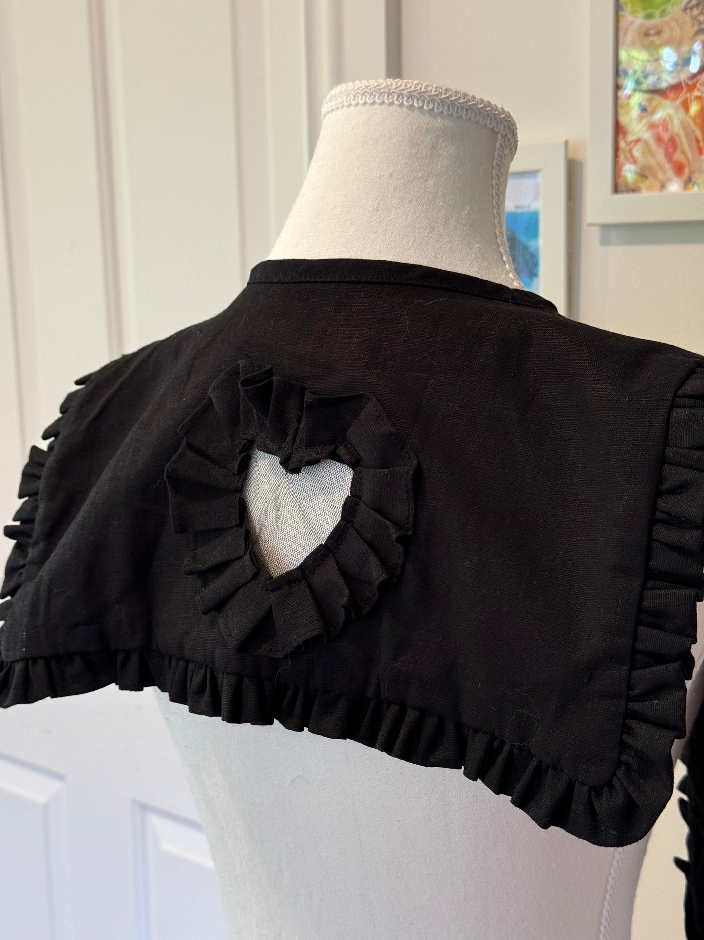 Madoka heart collar - Black Linen