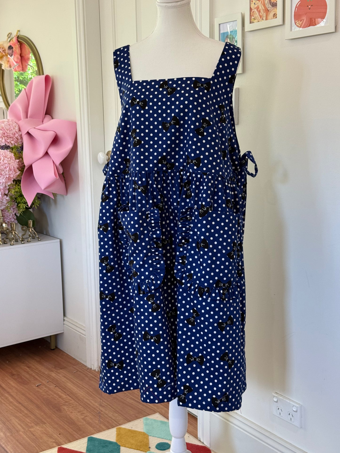 Maru apron - Blue Dotted Bows Japanese Cotton