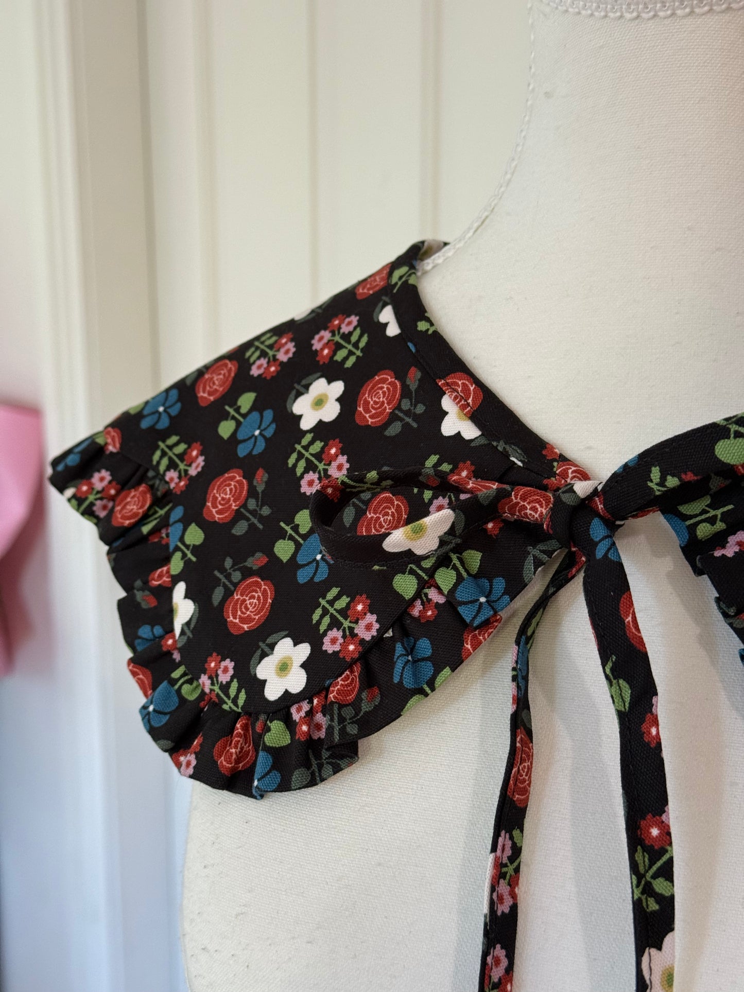 Flower collar - Black Floral Japanese Cotton