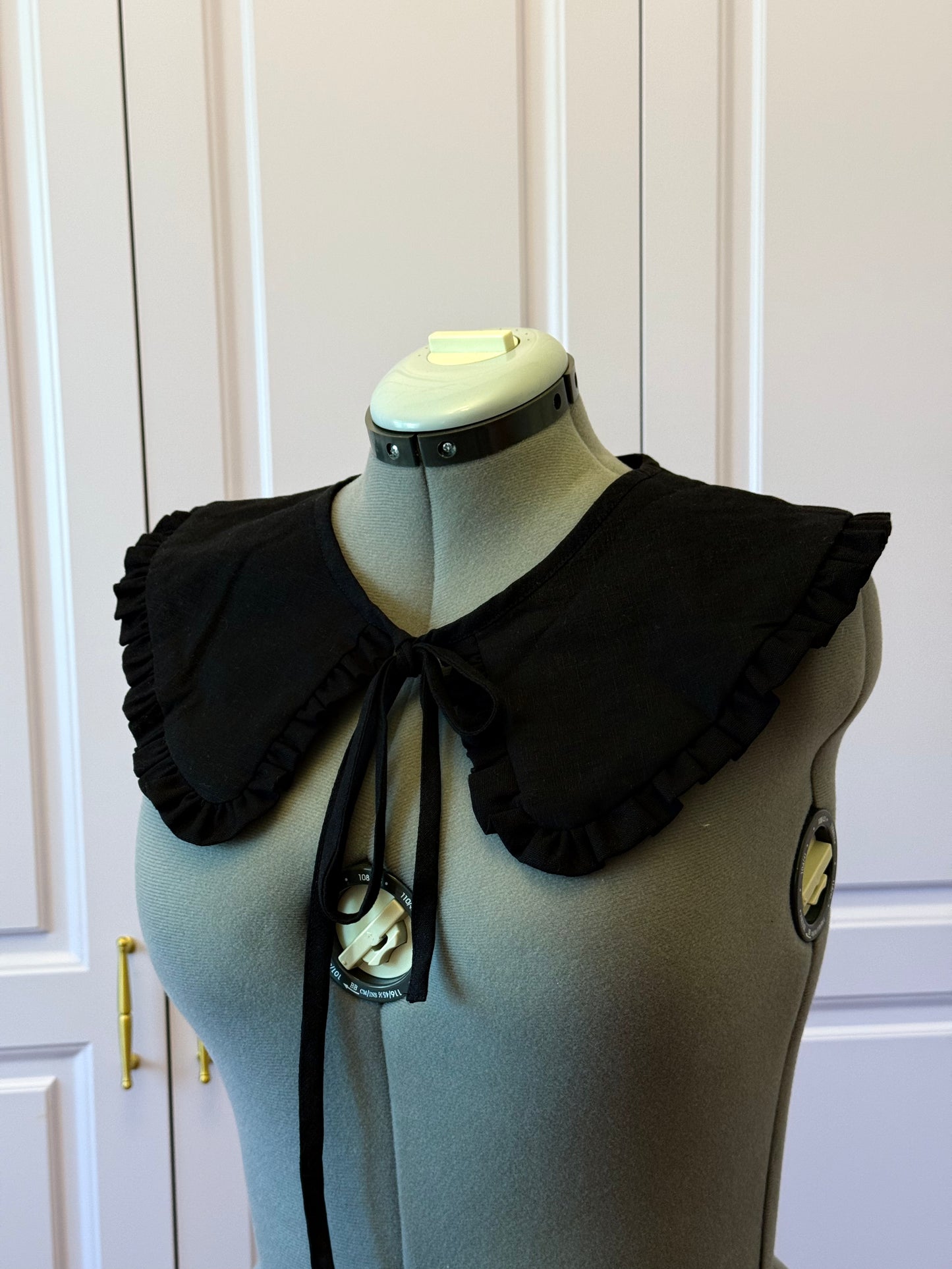 Triangle collar - Black Linen