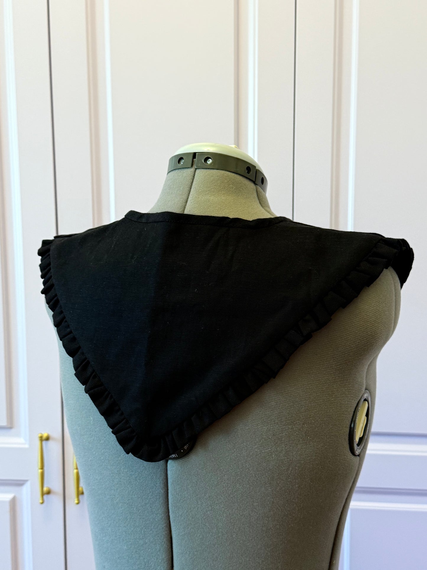 Triangle collar - Black Linen