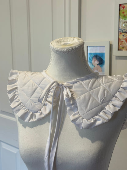 Puffy Quilted collar - White Poly